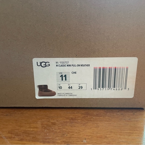 UGG men‘s boots size 11 new with tag - Picture 5 of 5